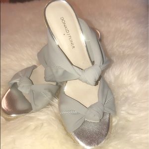 NWT Donald J Pliner  Spadrilles